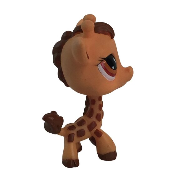 Littlest Pet Shop LPS #526 Giraffe Brown Friendliest Heart Eyes - Picture 4 of 7